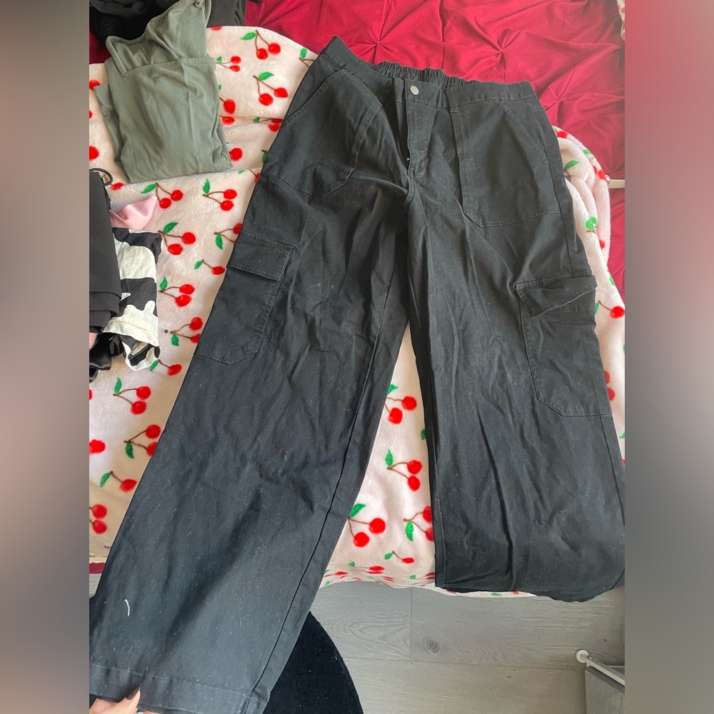 Elastic button up wide cargo pants